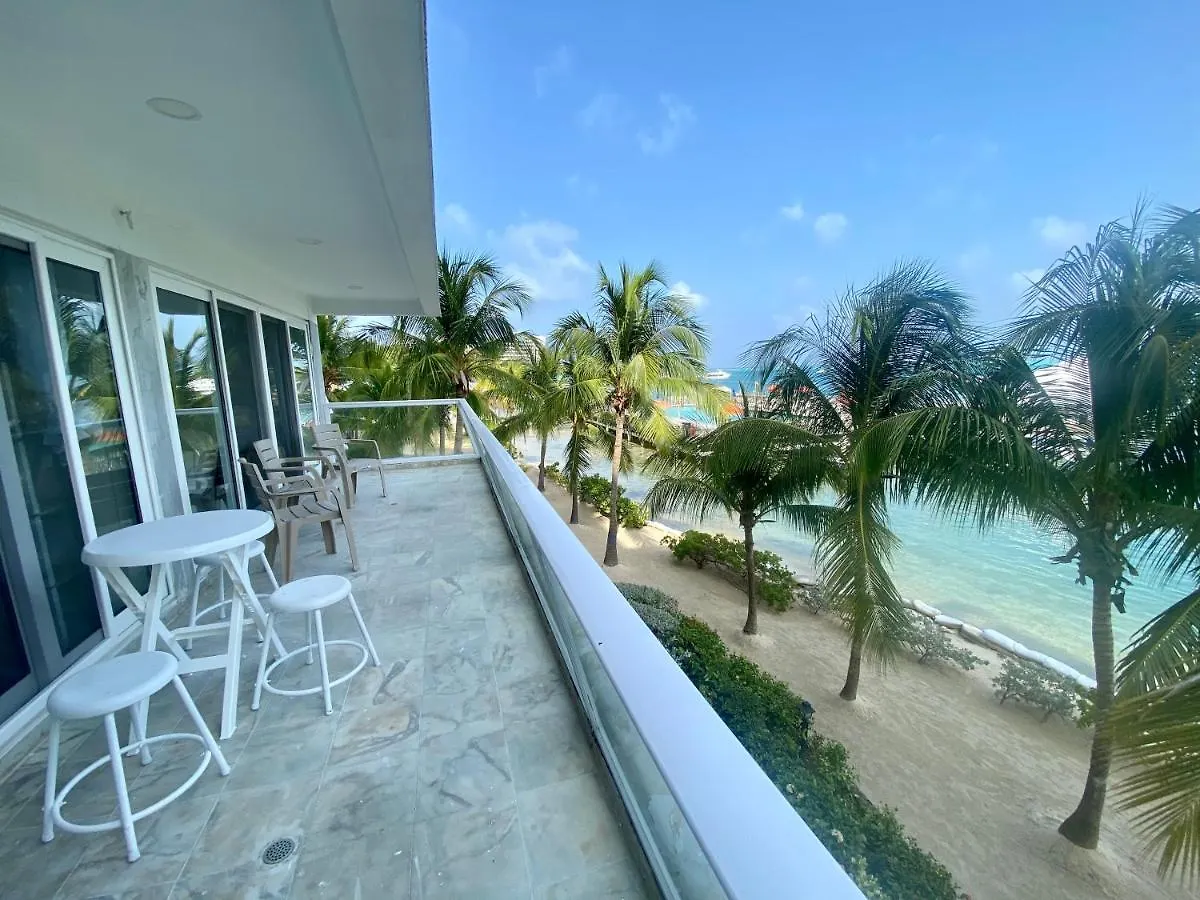 Exclusivos Apartamentos con playa privada San Andrés