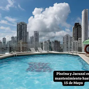 https://apartamento-en-bocagrande-piscina-jacuzzi-y-mar.cartagena-hotels.org